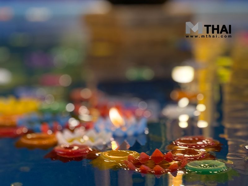 ลอยเทียน