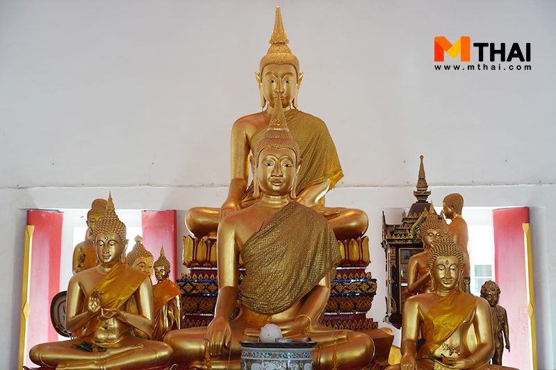 พระประธานในอุโบสถ