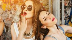 กระจ่าง! 8 เหตุผลทำไม เลิกคบเพื่อน ถึงทรมานกว่าการเลิกกับแฟน