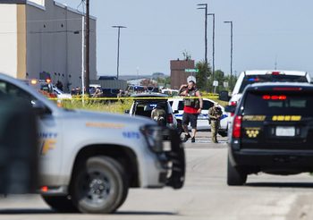คนร้ายกราดยิงในรัฐเท็กซัส เสียชีวิต 5 ศพบาดเจ็บ 21 คน