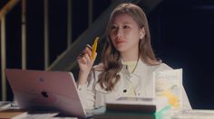 เปิดวาร์ป “เดอะโกลด์กรีน” มะม่วงอบแห้งพรีเมียม ในซีรีส์ “รับ(รัก)ออกแบบ” ที่ตัวละคร “อาจารย์ริน” (รับบทโดย เจนเย่) ปิ๊งไอเดียเด็ด!