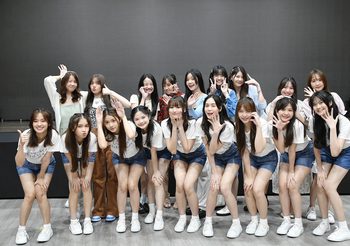 รุ่น 3 มาแล้ว !! ‘ BNK48 ‘  เตรียมปล่อยซิงเกิลเดบิวต์ ของเมมเบอร์รุ่นที่ 3 เฉิดฉายความน่ารักสดใส