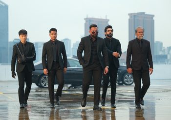 ฟิล์มเฟรมโปรดักชั่นส์ เสนอ ภาพยนตร์แอ็คชั่นระห่ำมหามันส์สัญชาติมาเลเซีย “เลือดเดือดฝ่าองค์กรทมิฬ (Blood brothers)” 17 กรกฎาคม 2568 นี้ ในโรงภาพยนตร์