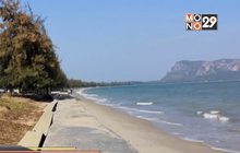 แนวกันคลื่นอ่าวประจวบฯ ถูกคลื่นซัดเสียหาย