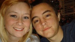 The Fault in Our Stars ชีวิตจริง! คู่รักป่วย ทั้งคู่ แต่ยังบอกรักในวันสุดท้ายของชีวิต