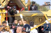 ​ศิษยานุศิษย์ร่วมขบวนเคลื่อนสรีระสังขาร “หลวงพ่อคูณ”