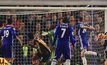 เชลซีทุบฮัลล์ 2-0 ปืน 10 คนบดเบิร์นลีย์ 2-1