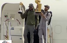 “เคอร์รี” นำนักรบหอบแชมป์ NBA กลับถึงบ้าน