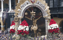 เปรูจัดพิธีแห่พระเจ้าแห่งปาฏิหารย์