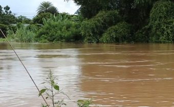 สถานการณ์น้ำทั่วไทยยังน่าห่วง 17 จังหวัดท่วม มรสุมแรง–ฝนเพิ่มภาคกลาง–ใต้