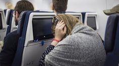 วิธีลดอาการเจ็บแน่น ปวดหู - ปัญหาการโดยสารเครื่องบิน