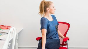 บ่ายนี้ง่วงใช่ไหม! มา ยืดเส้นยืดสาย ให้ตื่นตัวในเวลางานกันเถอะ