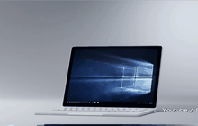 ไมโครซอฟท์เปิดตัวแล็ปท็อปเครื่องแรก