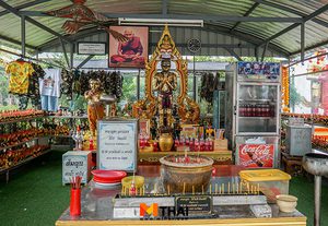 ขอพรโชคลาภ ท้าวเวสสุวรรณและไอ้ไข่ วัดเทพลีลา กรุงเทพฯ