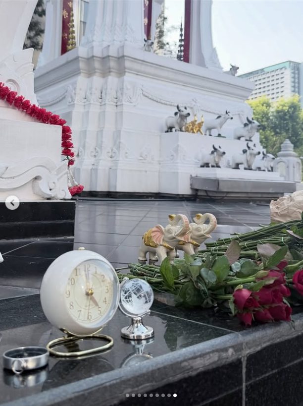 ถวายพระตรีมูรติ