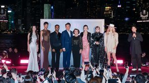 ตัวแทนจากประเทศไทย ใหม่ ดาวิกา – มิว ศุภศิษฏ์ กระทบไหล่คนดัง ในงานฮ่องกงแฟชั่นเฟสครั้งแรก ตอกย้ำบทบาทสำคัญของฮ่องกงในเวทีแฟชั่นระดับโลก