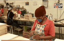 โฆษกรัฐบาลแจง นายกฯเล่นมุกใช้ม.44 ห้ามเรียกรากหญ้า