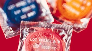 ผลวิจัยเผย! ผู้ชายจะ ไม่ใส่ถุงยาง เมื่อผู้หญิงมีความสวยดึงดูดเขาได้