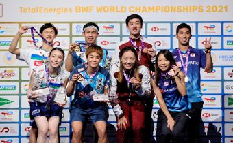 “บาส-ปอป้อ” คว้าแชมป์โลก แบดมินตันคู่ผสม  2021 มอบของขวัญปีใหม่ให้ชาวไทย