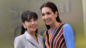 ตั๊ก มยุรา ควงคู่กับ นุสบา ปุณณกันต์ เผยเคล็ดลับการชะลอวัย