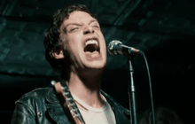 ซีรีส์ชาวร็อคส่งคลิปใหม่ เผยโฉมลูกชาย “มิค แจ็กเกอร์ The Rolling Stone”