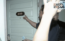 ตรวจค้นที่พักย่านรามคำแหงหาความเชื่อมโยงระเบิด