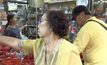 ตรุษจีนเงินไม่สะพัด คนประหยัด ซื้อเท่าที่จำเป็น