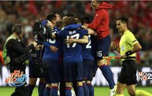 แมนยูถลุงอาแจ๊กซ์ 2-0 คว้าแชมป์ยูโรป้าลีกหนแรก