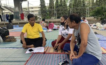 “ถาวร” ลุยเดียวคุยม็อบเกษตรกรข้าง ก.คลังฟังปัญหา จี้รัฐบาลปรับโครงสร้างหนี้