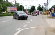 รถเก๋งออกจากซอยชน จยย.ทางตรง บาดเจ็บ 2 ราย