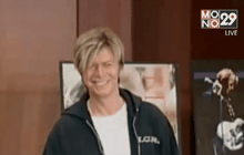 ผู้คนไว้อาลัยกับการจาไปของ “เดวิด โบวี”