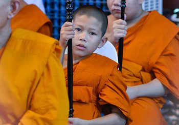 กราบอนุโมทนา สามเณรออกัส สามเณรเปรียญอายุน้อยที่สุด ปีนี้