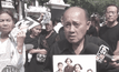 พสกนิกรร่วมถวายสักการะพระบรมศพต่อเนื่อง