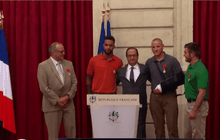 ปธน.ฝรั่งเศสมอบรางวัลแก่ 4 ฮีโร่สกัดมือปืนบนรถไฟ