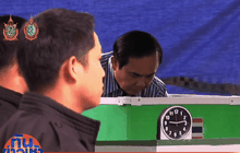 นายกฯ-บุคคลสำคัญ ใช้สิทธิ์ออกเสียงประชามติคึกคัก