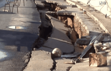 ถนนทรุดกลางเมืองภูเก็ต