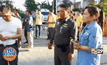 หนุ่มคลั่งจี้จับลูกสาววัย 10 เดือน เป็นตัวประกัน