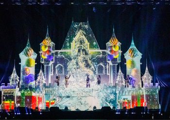 ฟินสุดๆ “FROSTY VILLAGE” ดินแดนหิมะสีรุ้ง หนาวเหน็บ สนุก มันส์ กึกก้องทั่วฮอลล์