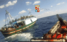 เรืออิตาลีช่วยผู้อพยพ 284 คนจากกลางทะเล