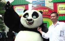 สะท้านทั่วยุทธจักรกับ “กังฟูแพนด้า” แสตมป์ครั้งใหม่ของ Tesco Lotus Express