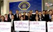 เหยื่อแห่แจ้งจับประธานสหกรณ์ครู โกงเงิน 126 ล้านบาท