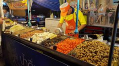 เทศกาลกินหอย ดูนก ตกหมึก จุดชมวิวชายหาดชะอำ จังหวัดเพชรบุรี