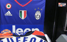 “ม้าลาย” นำเสื้อ “บุฟฟ่อน” เข้าพิพิธภัณฑ์