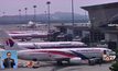 รมว.คมนาคมมาเลเซียจะพบครอบครัวเหยื่อ MH 370