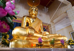 กราบ หลวงพ่อสี่เข่า หนึ่งเดียวในไทย ณ วัดศาลาครืน จอมทอง