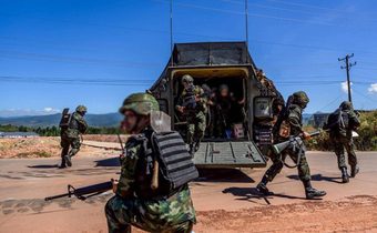 นย.ตราดยกพลขึ้นบก ยึดคาสิโนทมอดา ประสาน ทอ.ส่ง F-16 ทิ้งระเบิด 10 ลูก ทำลายสิ่งปลูกรุกล้ำแดนไทย