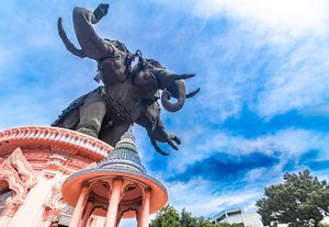 ขอพรให้ดวงเฮงรับวันหวยออก ณ พิพิธภัณฑ์ช้างเอราวัณ