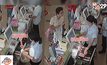 สาวเซเว่นฯ โกงเงินทอนลูกค้า