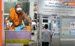 พระลูกวัดฉุนโดนบอกให้สึก คว้ามีดแทงเจ้าอาวาส – ชกเบ้าตา เจ็บหนัก พบประวัติเคยเสพยา