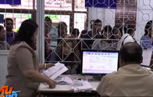 ประชาชนแห่ถอนทรัพย์สินจากโรงรับจำนำ